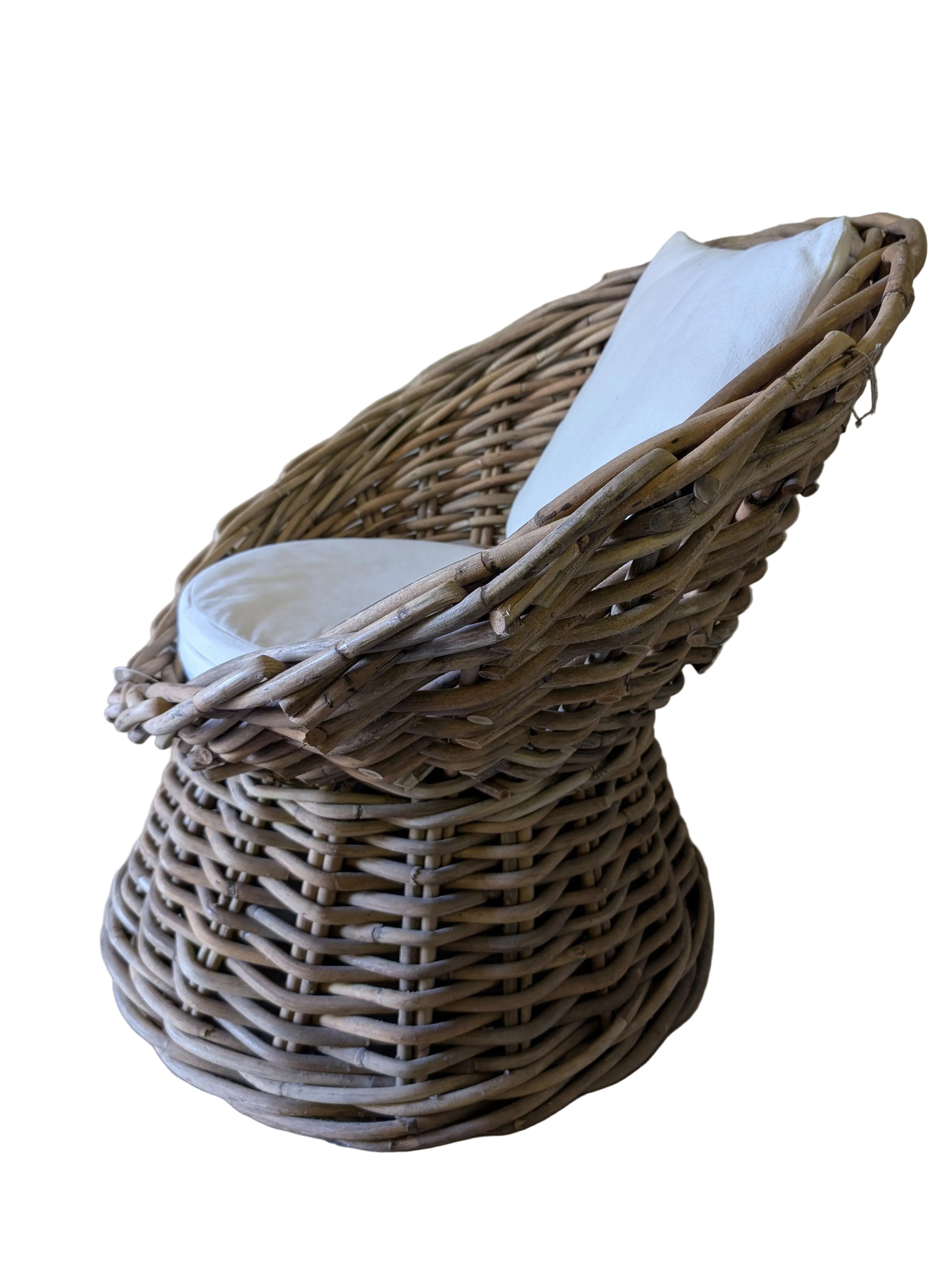 NATURAL WICKER ROUND LAZY CHAIR TASIK DIA85X100 12KG 350EURO