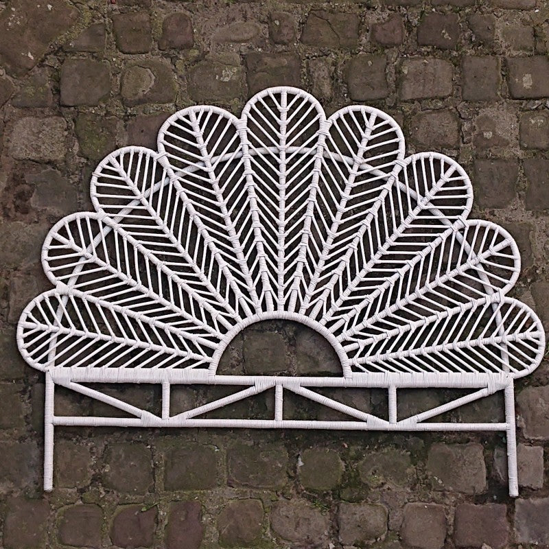 RATTAN BED BACK WHITE