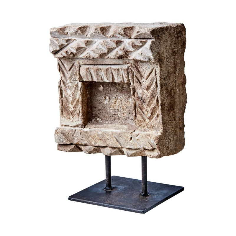 UNIQUE STONE DECO ON STAND