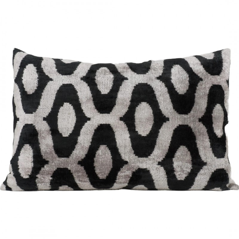 IKAT SILK UNIQUE BLACK ONE