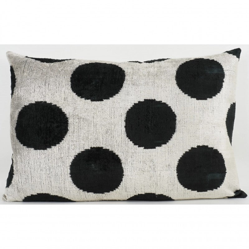 IKAT SILK UNIQUE BLACK DOT Q9